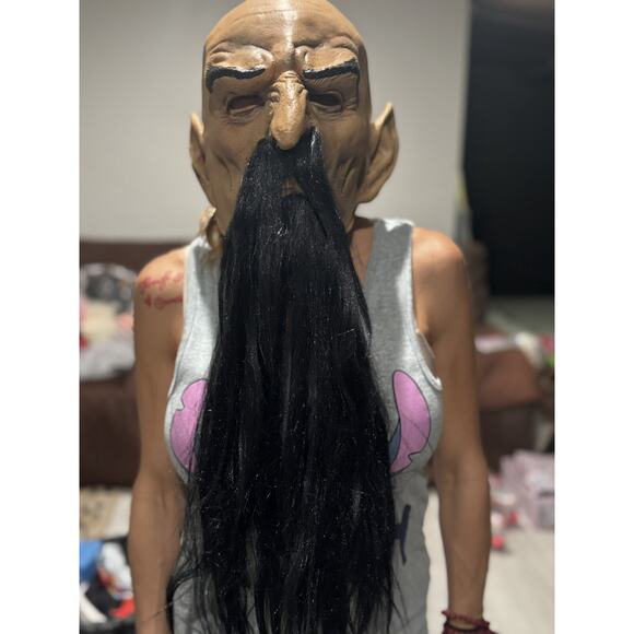 Halloween Mask - Picture 1 of 2